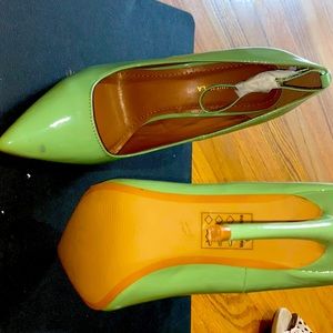 Lime green /mint heels